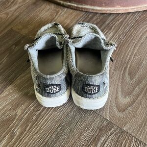 Toddler boy hey dudes